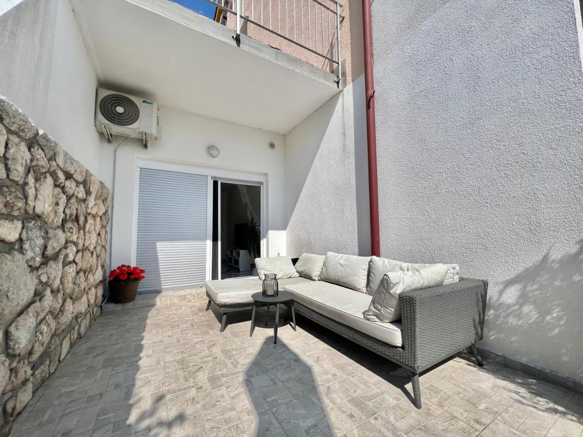 Apartmani Ana Dramalj Zewnętrze zdjęcie